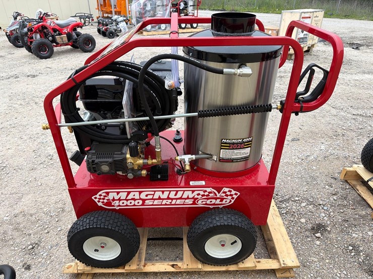 new-easy-kleen-magnum-gold-pressure-washer-image-1
