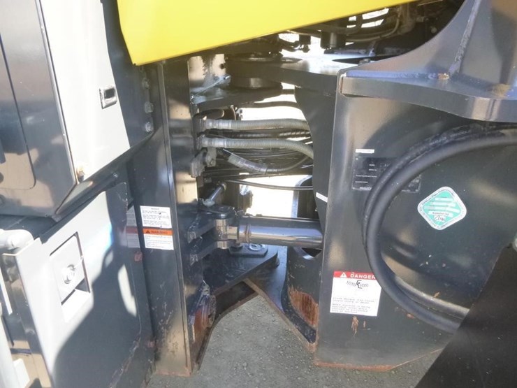 2018-komatsu-wa320-8-image-35