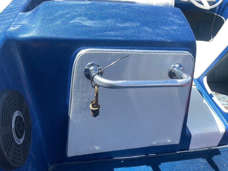 #2001-•-1965-glastron-14'-fiberglass-boat-(sells-with-bill-of-sale-only)-image-48