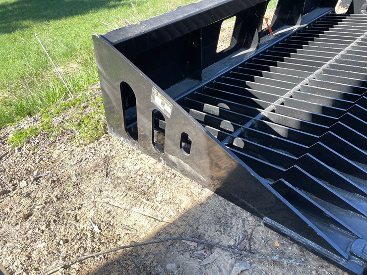 #2345-•-new-wolverine-78"-skid-steer-skelton-rock-screening-bucket-attachment-image-3