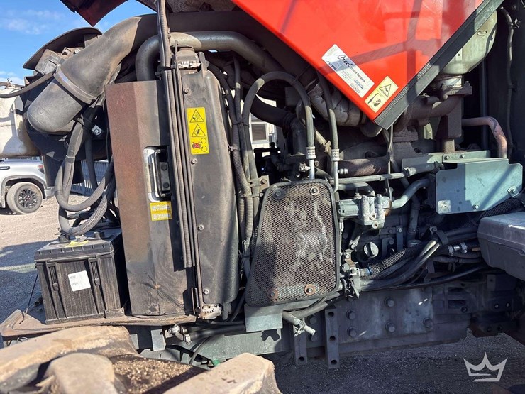 2015-kubota-m6-131-image-11