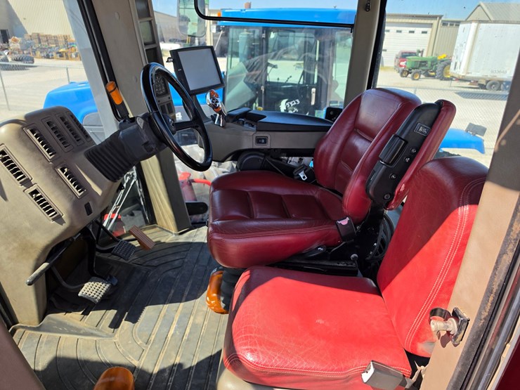 2014-case-ih-420-image-7