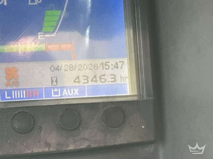 2016-takeuchi-tb280fr-image-6