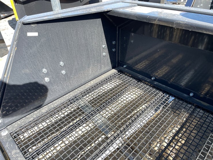 #2341-•-new-wolverine-skid-steer-screening-bucket-attachment-image-10
