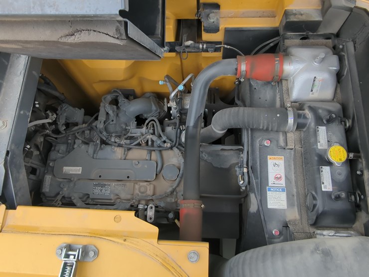 2023-kobelco-sk140sr-lc-7-image-15