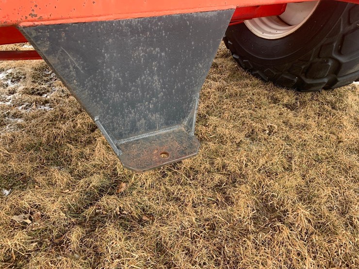 united-farm-tools-725-image-7
