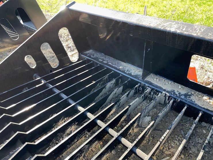#2328-•-new-wolverine-84"-skid-steer-skelton-high-side-bucket-image-9