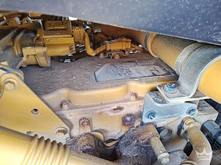 2019-caterpillar-d6n-lgp-image-8