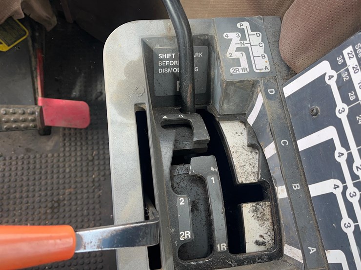 1983-john-deere-8650-image-43