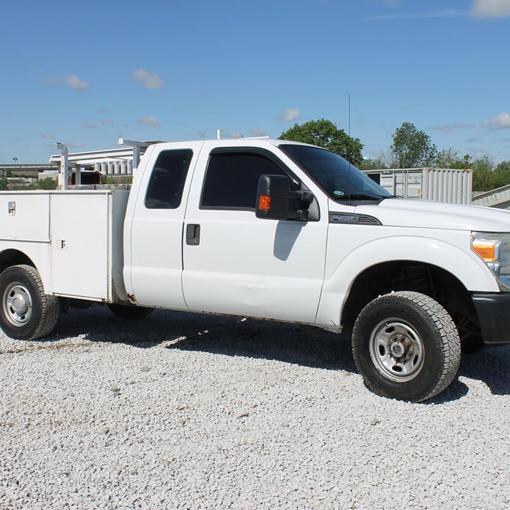 2012 FORD F350