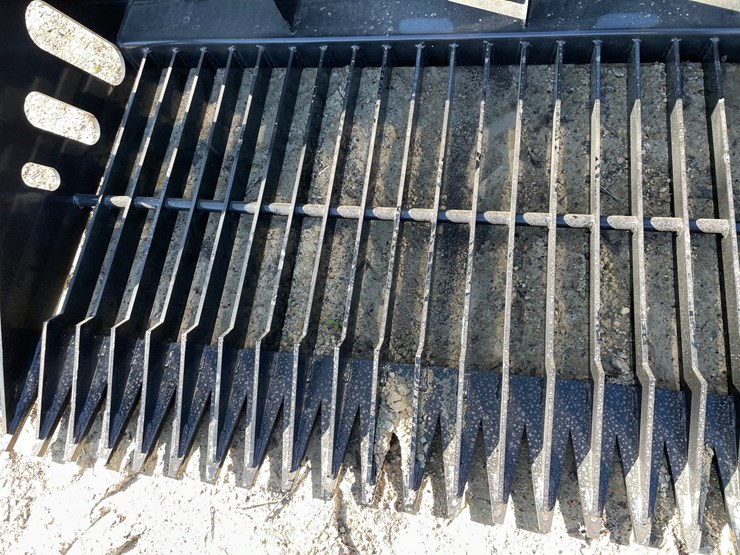 #2330-•-new-wolverine-72"-skid-steer-skelton-high-side-bucket-image-8