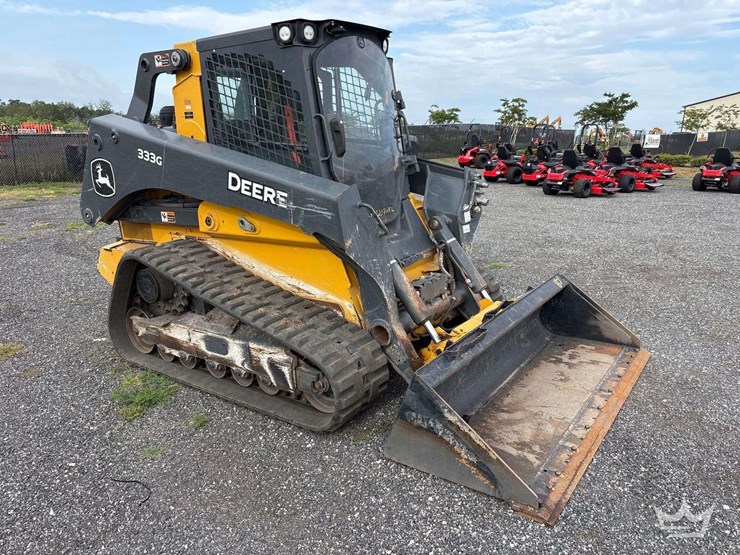 2022-deere-333g-image-2