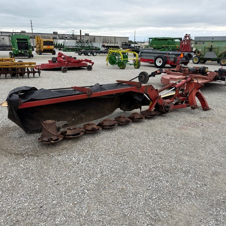 NEW HOLLAND 617