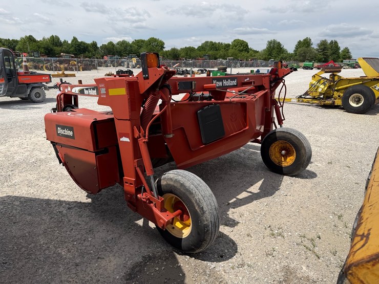 new-holland-1409-image-8