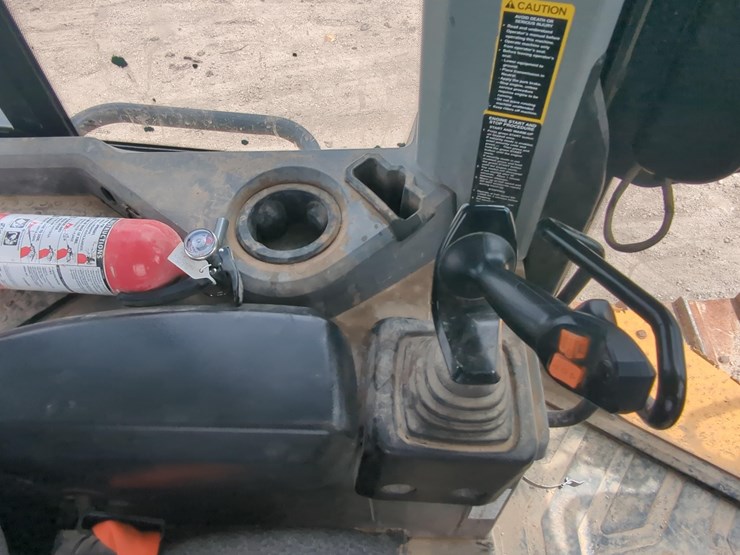 2022-deere-700l-xlt-image-20