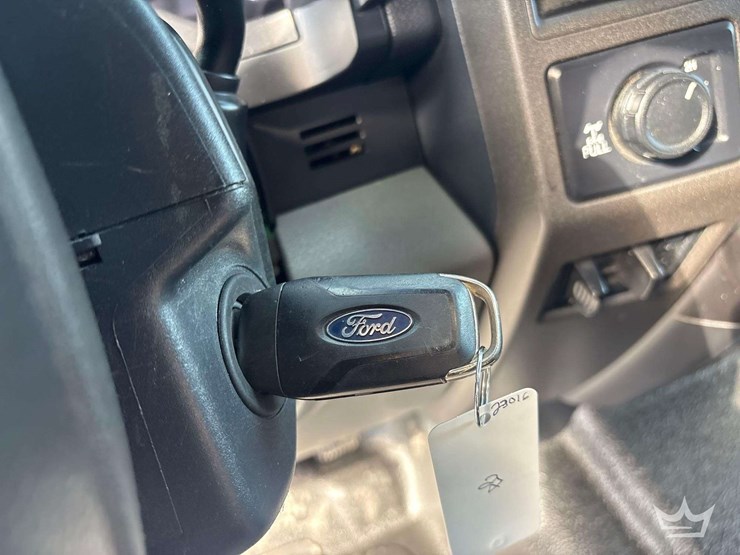 2022-ford-f250-image-21