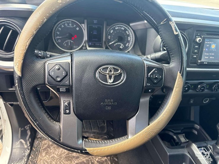 2017-toyota-tacoma-image-16