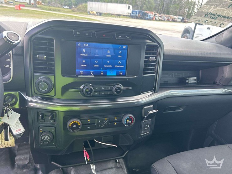 2022-ford-f150-image-16
