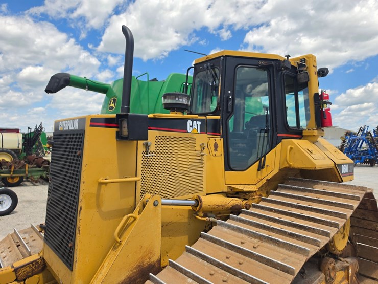 2002-caterpillar-d6m-lgp-image-7