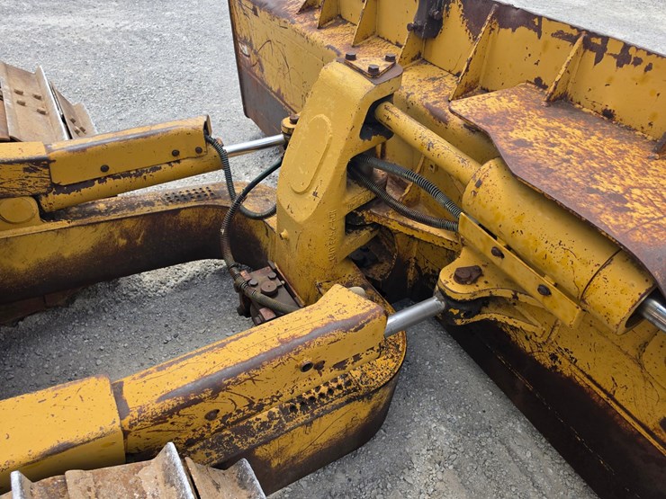 2002-caterpillar-d6m-lgp-image-28