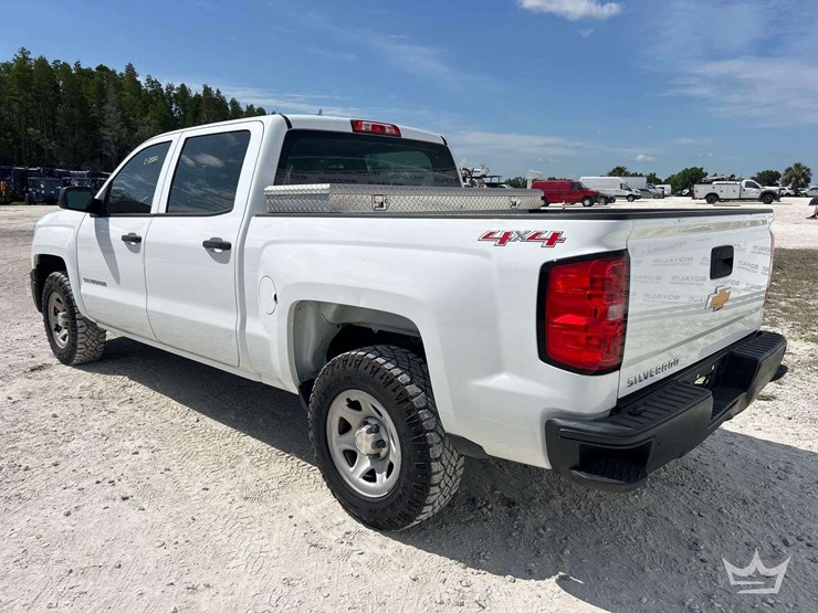 2015-chevrolet-silverado-1500-image-4