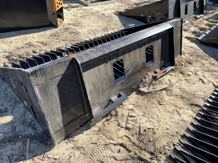 #2331-•-new-wolverine-66"-skid-steer-skelton-high-side-bucket-image-5