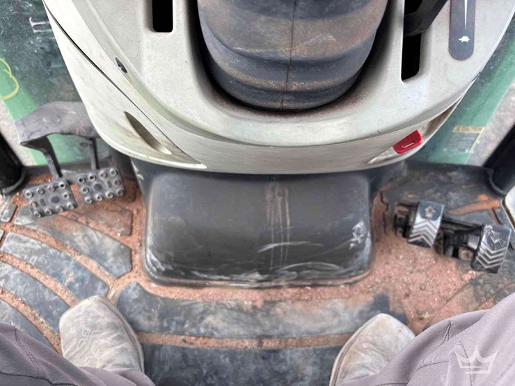 2010-john-deere-4720-image-17