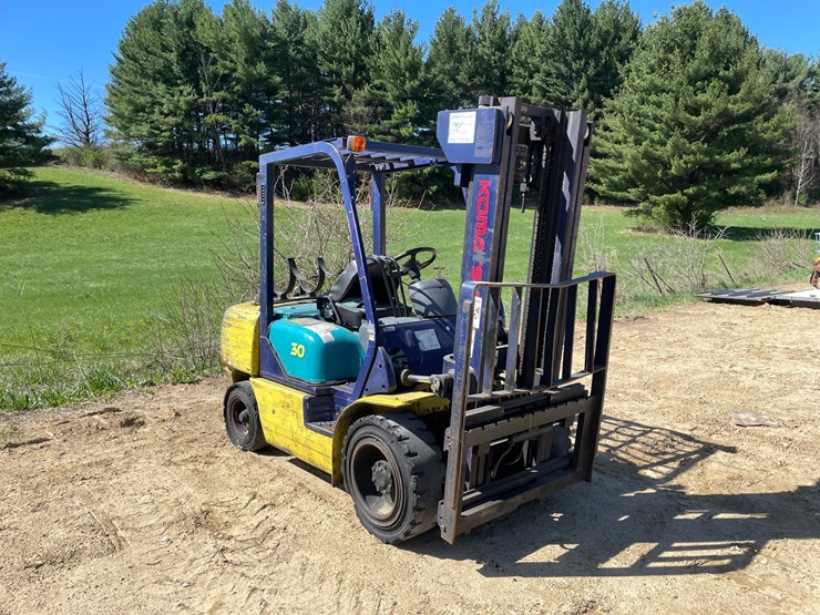 #308-•-komatsu-6,000-lbs,-propane-forklift-(non-moving)-image-3