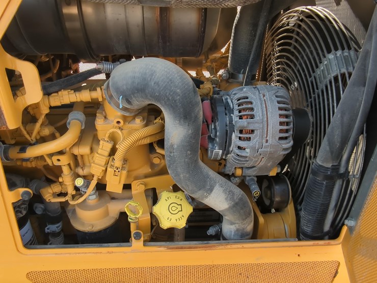 2022-deere-450-lt-image-15
