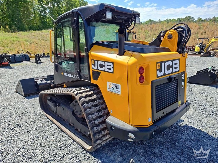 2024-jcb-3ts-8t-image-4