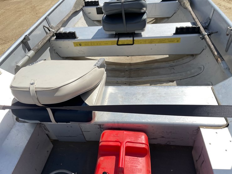 #2002-•-1979-14'-alumicraft-f7-boat-(sells-with-bill-of-sale-only)-image-23