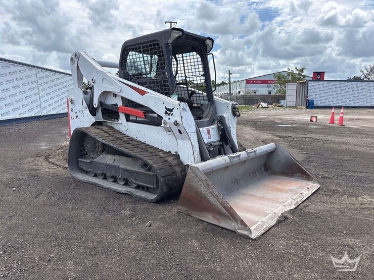 2021-bobcat-t740-image-2