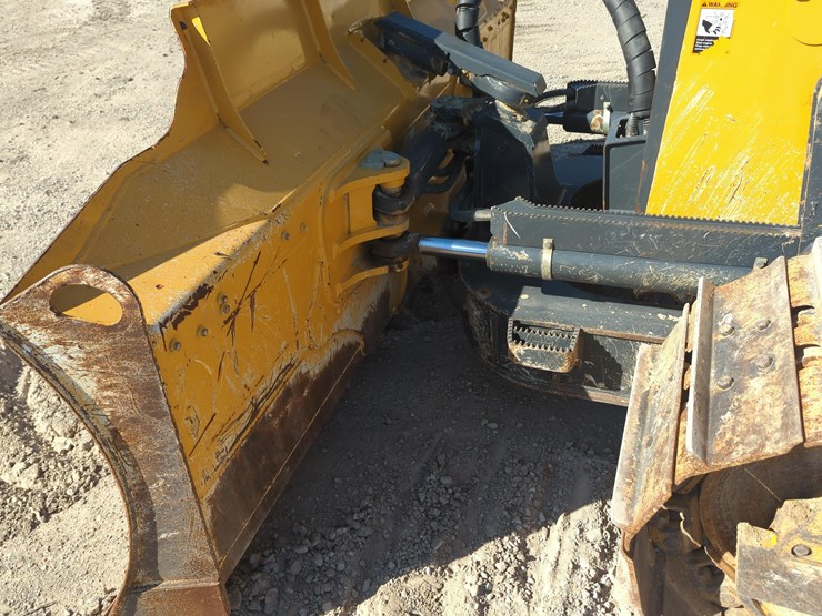 2022-deere-700l-xlt-image-6