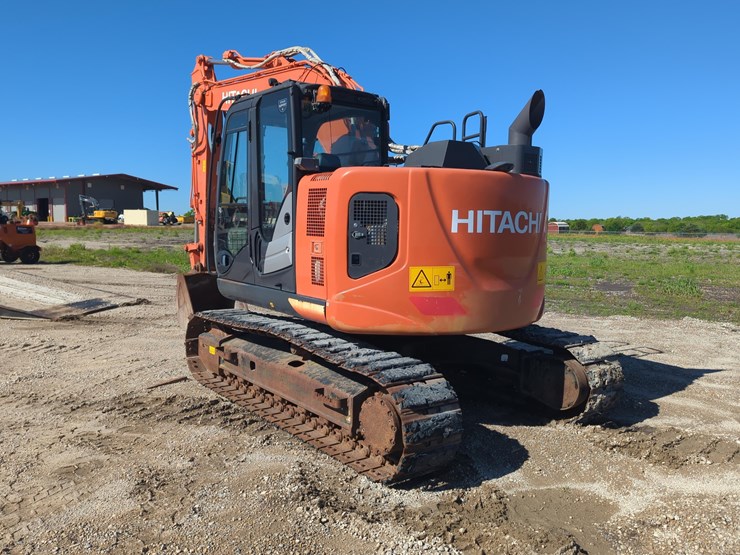 2019-hitachi-zx135us-6-image-5