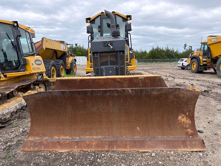 2022-deere-700l-xlt-image-8
