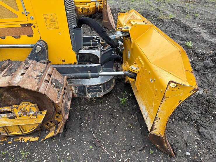 2022-deere-450-lt-image-14