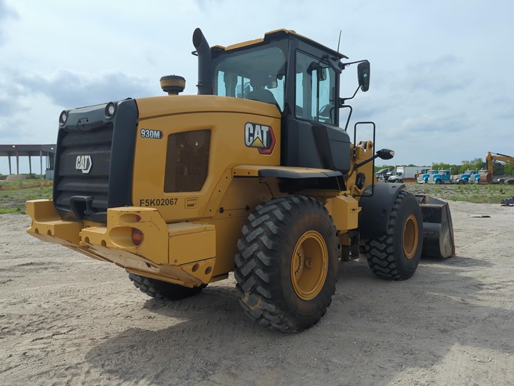 2022-caterpillar-930m-image-4