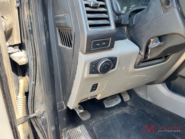 2019-ford-f250-xlt-image-25