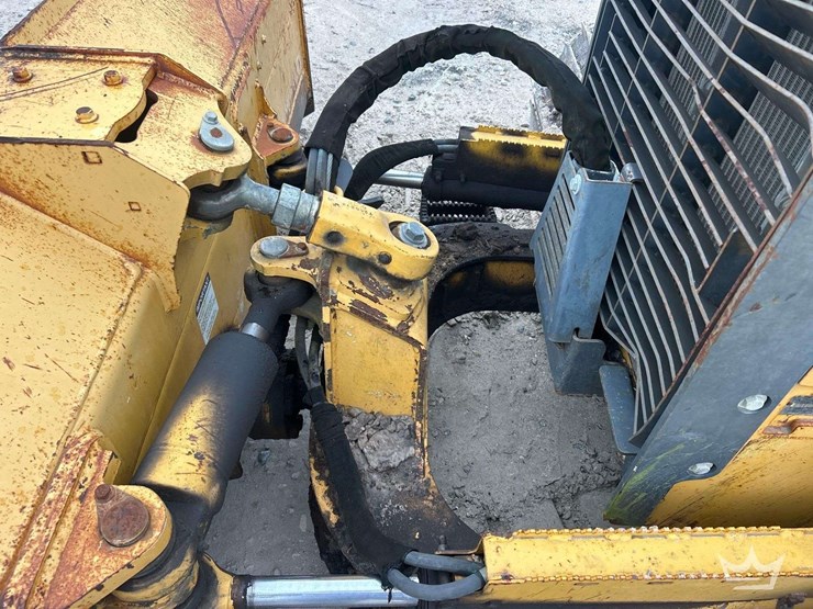 2014-deere-450j-image-15