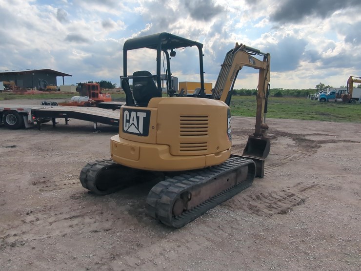 2015-caterpillar-305.5e2-image-5