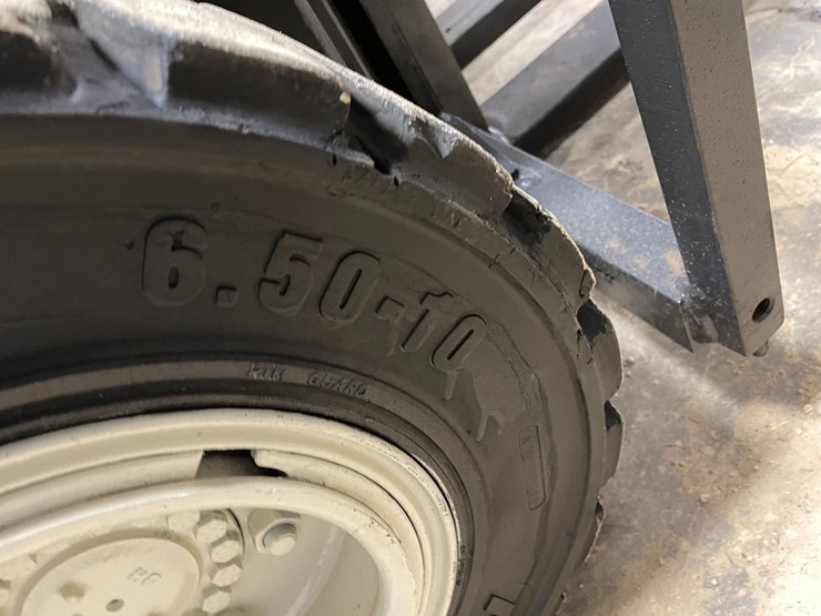 #302-•-clark-4,000lb-propane-forklift-image-20