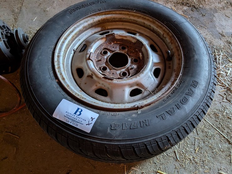 #5539-•-tire-on-rim-image-1