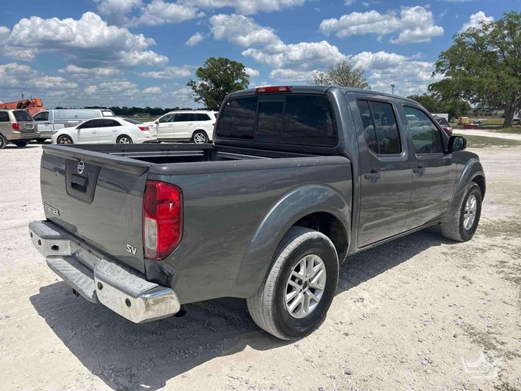 2016-nissan-frontier-image-3