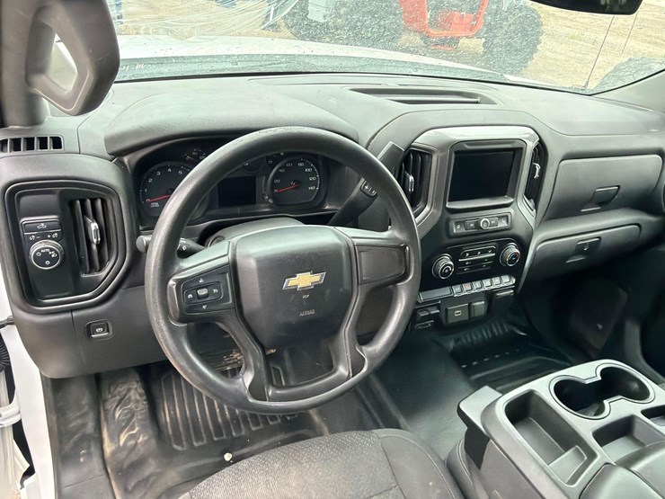 2020-chevrolet-1500-image-19