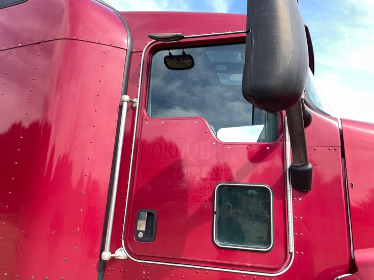 2008-kenworth-t660-image-19