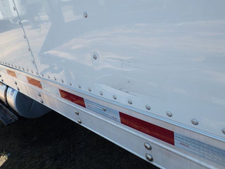 2017-international-durastar-4300-image-13