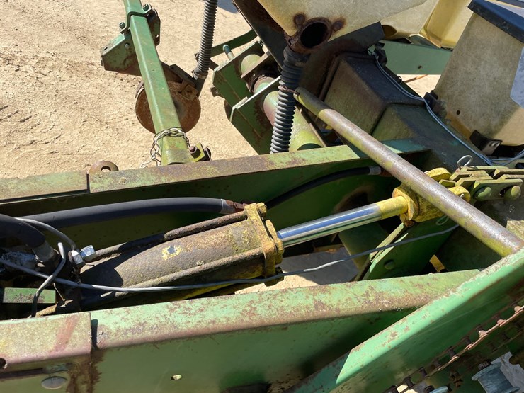 john-deere-7000-image-14