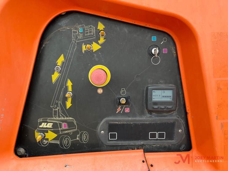 2018-jlg-600s-image-6