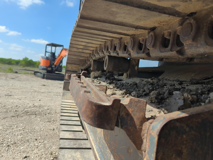 2018-kobelco-sk140sr-lc-5-image-14