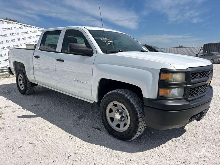 2015-chevrolet-silverado-1500-image-2